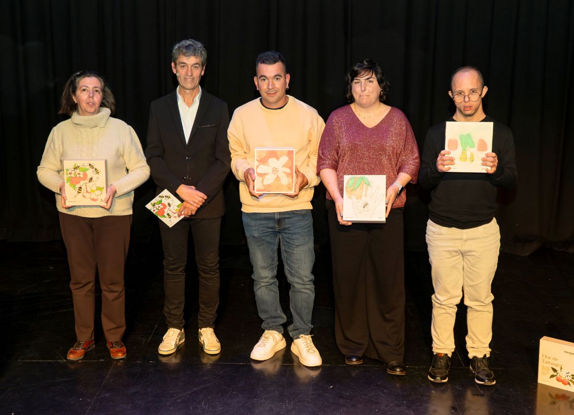 Alemany revela las ilustraciones ganadoras de las cajas “Art i Torró 2025”, este año dedicadas a la flor de azahar