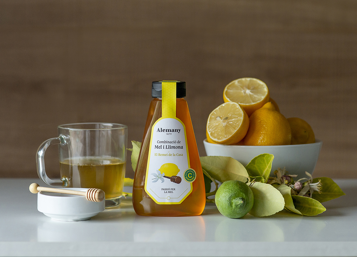 La miel con limón, un nuevo producto del sello ‘BeeLab’, que recupera la tradición curandera