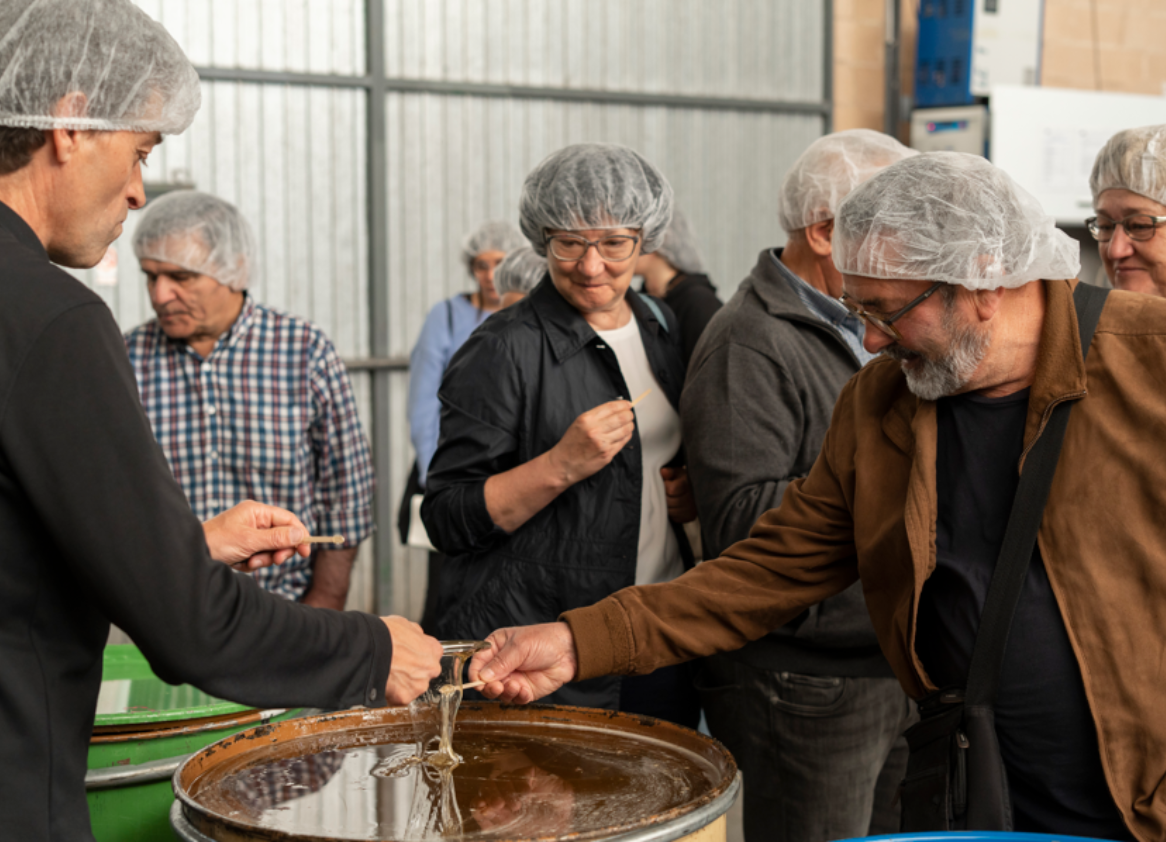 Alemany impulsa tasts de mels i visites guiades al seu obrador a Os de Balaguer